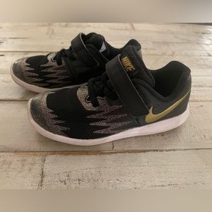 Nike Girls Shoes size 10